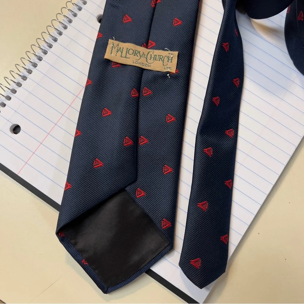 Vintage MALLORY & CHURCH London LTD Navy Blue Red Mens Tie Accessories NWT